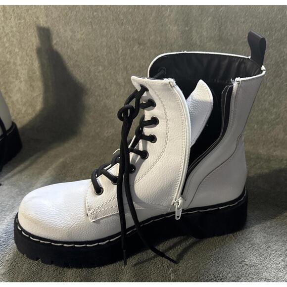 UNIONBAY Womens White Hayden motorcycle boots: size 6.5 medium width - Picture 6 of 7